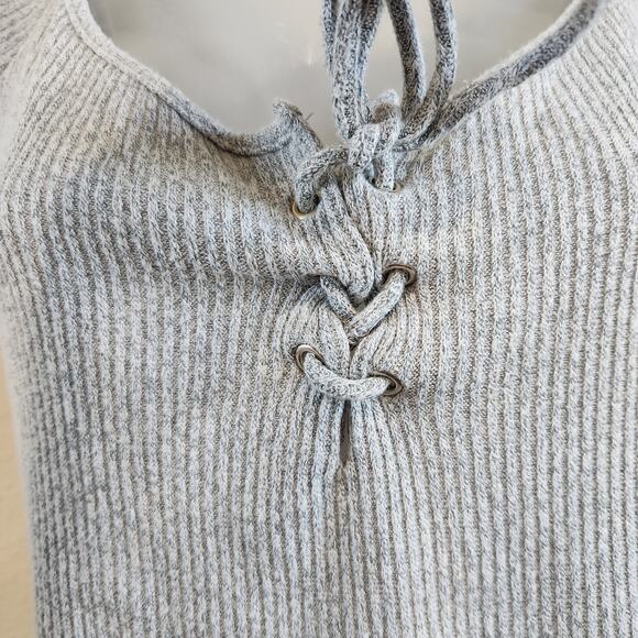 Better Be Lace Up Ribbed Knit Short Sleeve Cropped T-Shirt Gray Size Large - Picture 6 of 6